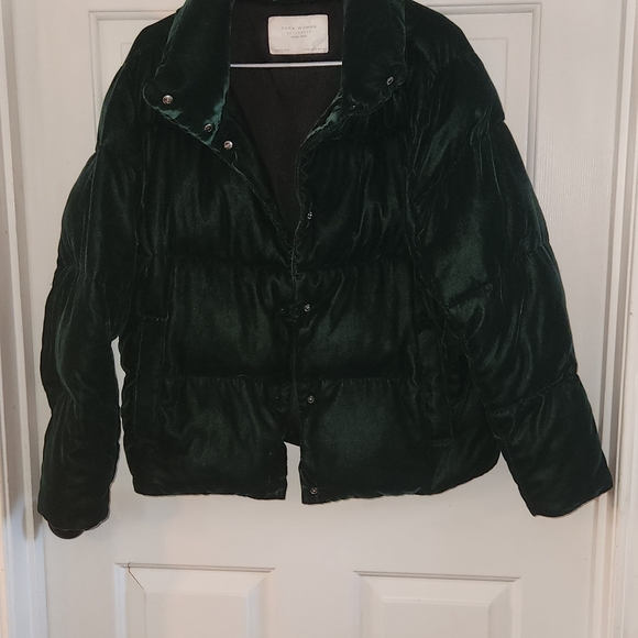 Zara Medium Emerald Green Velvet Puffer Jacket - Picture 3 of 11